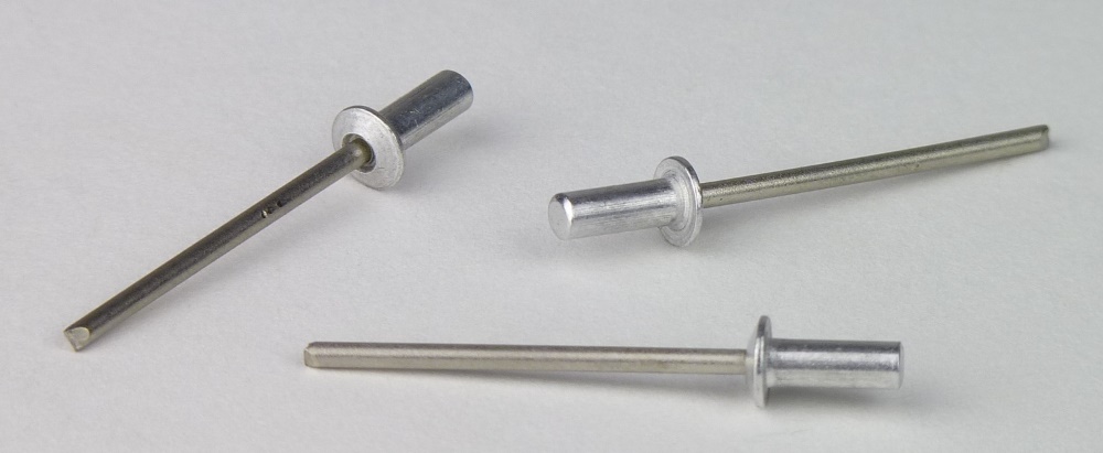 Dicht-Blindniete Flachrundkopf - Alu/Edelstahl A2 - 3,2x6,5 mm - Klemmbereich 0,5 - 2,0 mm