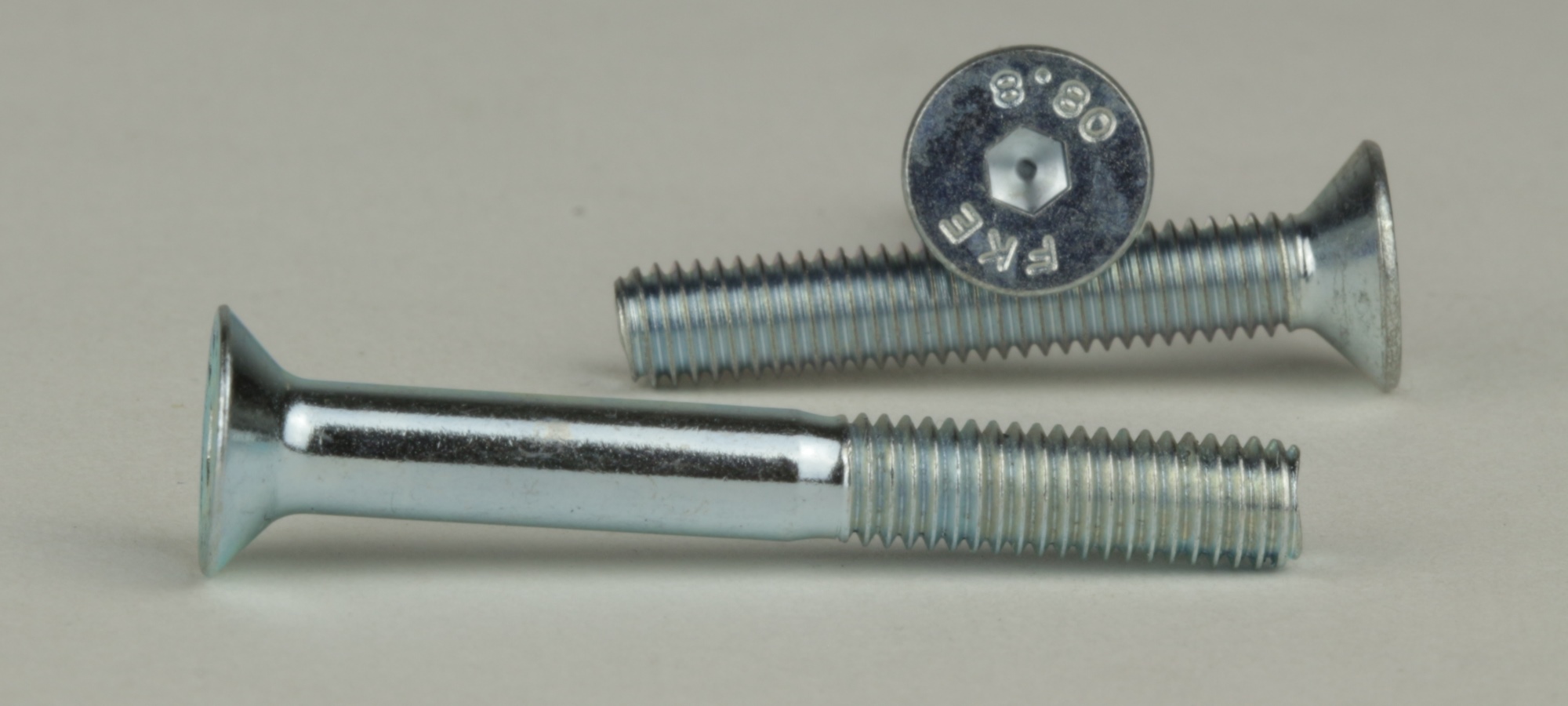 DIN 7991 / ISO 10642 - Stahl 10.9 verzinkt  M 10x30 - Senkschrauben mit Innensechskant