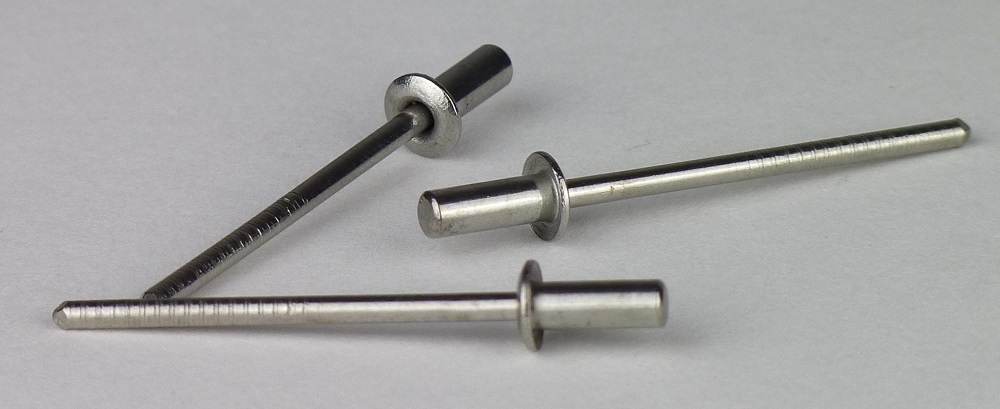 Dicht-Blindniete Flachrundkopf - CUP A2 Fk 4,8x20,0 mm - A2/SSt - Klemmbereich 9,0-12,0 mm